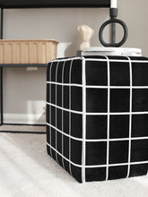 Görseli Galeri görüntüleyiciye yükleyin, TILE PUF
